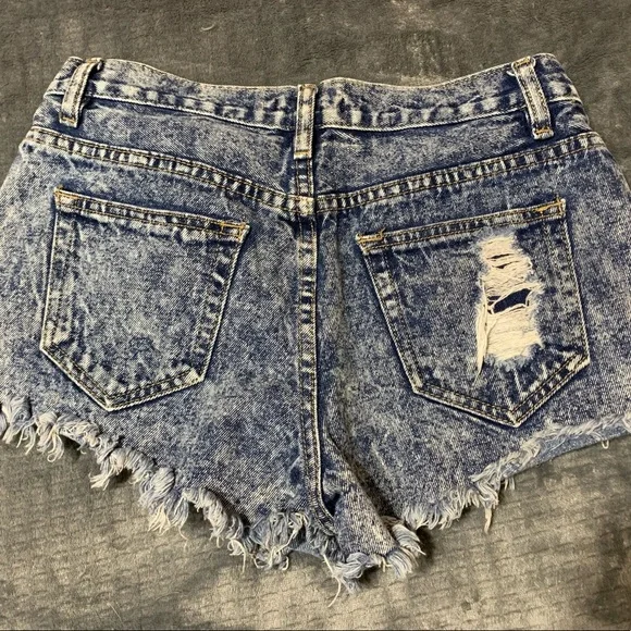 Forever 21 Shorts - Picture 3 of 3
